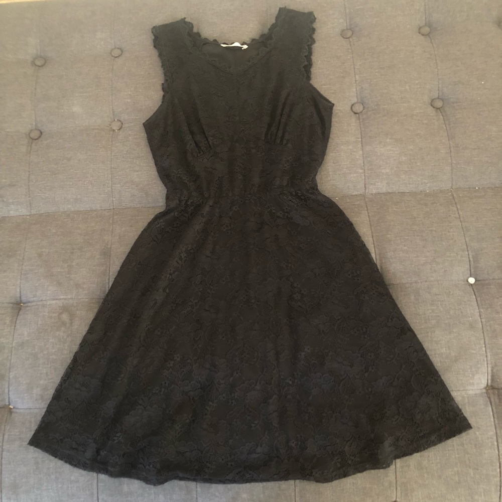 Eloise Black lace dress